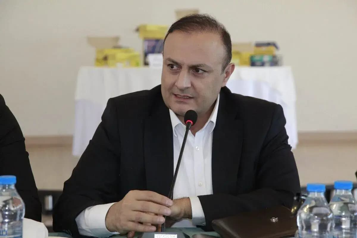 تصویر خبر: تویوتا شدن ایرانخودرو خیال نشدنی و آرزوی محال نیست
