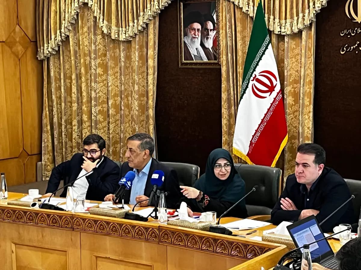تصویر خبر: اسقاط ناوگان فرسوده میتواند بر ناترازی سوخت و آلودگی هوا اثر مستقیم داشته باشد